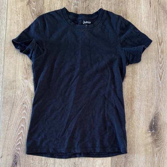 Quince Tops - Quince | Black Short-Sleeve Crewneck Tee | 💯 Organic Cotton | size XS
